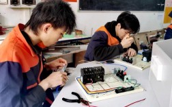 初中毕业能报电工培训班学校吗？