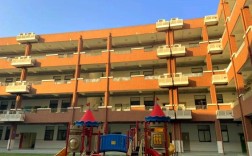 中加枫华国际学校小学有何特色？