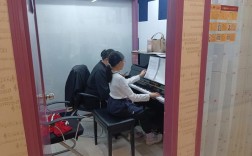 幼师培训班都教钢琴吗？