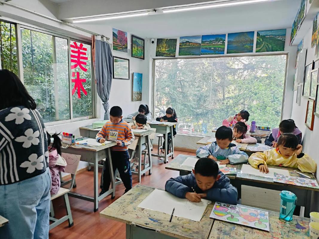 石家庄初中美术培训学校哪家好？-图2