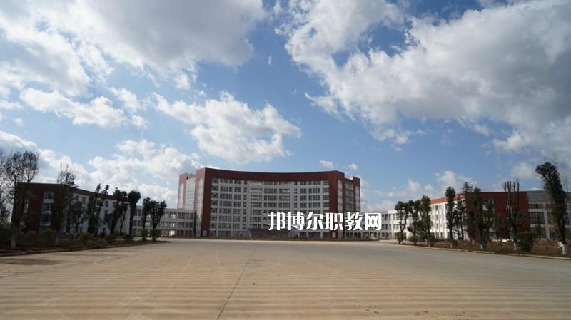 初中生可以上的幼师学校-图1