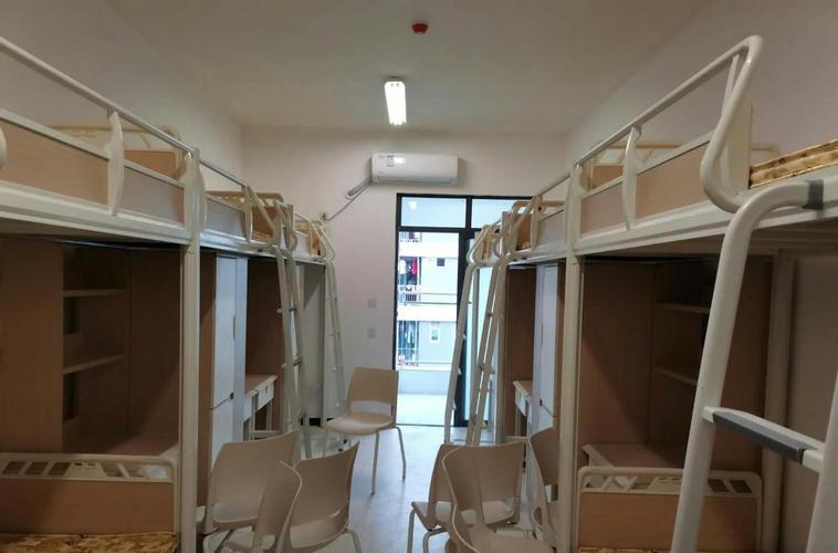 高明有哪些小学提供住宿？-图2