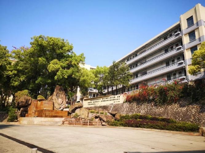 厦门幼师大专学校有哪些-图2