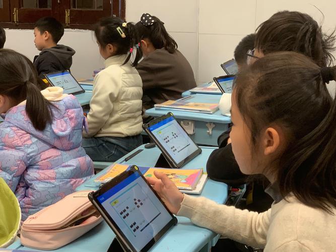 长沙小学信息班平板教学效果如何？-图1