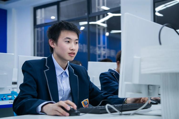 高中未毕业学什么技术好?就业方向怎么选?-图1 高中未毕业学什么技术好?就业方向怎么选?-图1