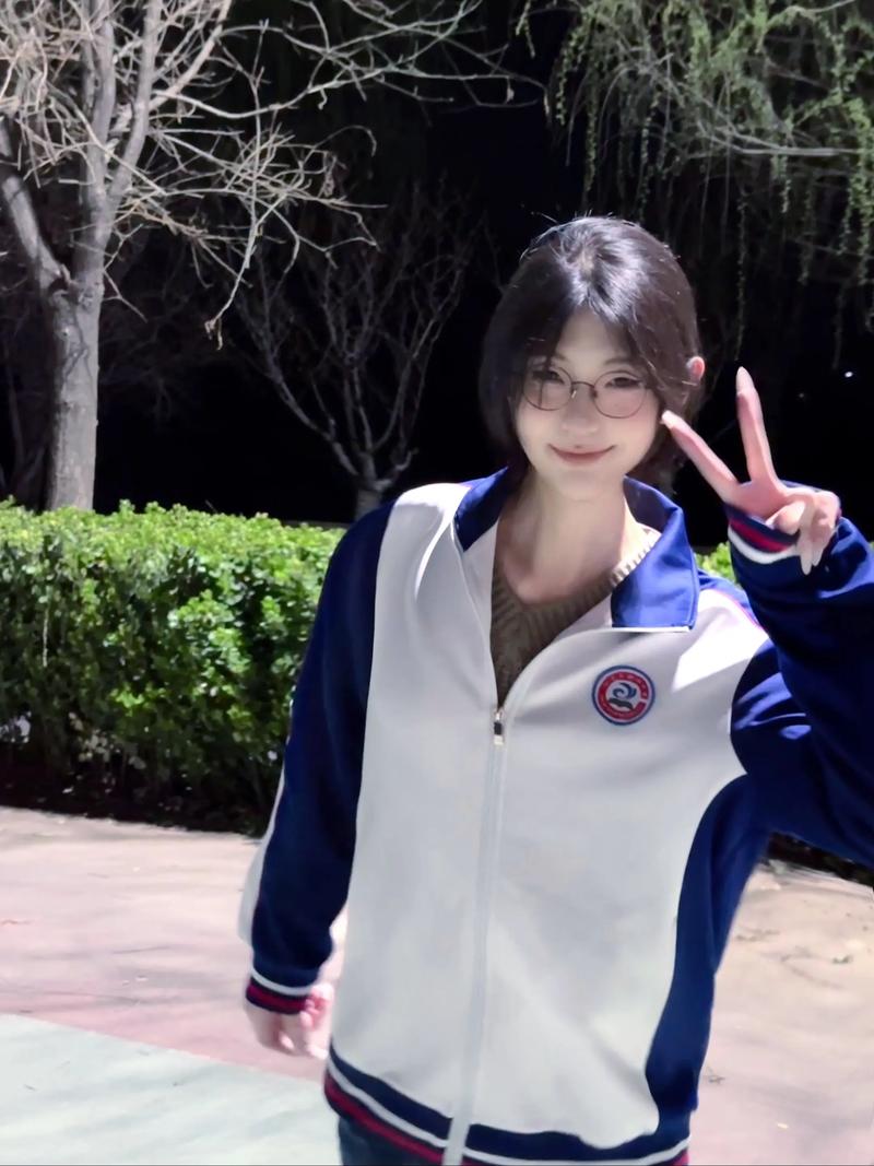 女孩子高中毕业学什么好-图1 女孩子高中毕业学什么好-图1