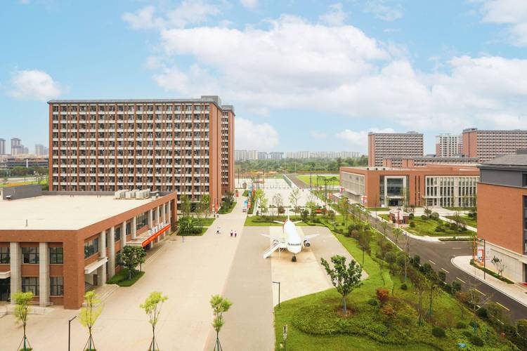 初中毕业选技校，哪些专业前景好？-图1