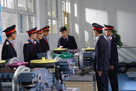 初中读技校学航空铁路,未来就业有保障吗?-图1 初中读技校学航空铁路,未来就业有保障吗?-图1