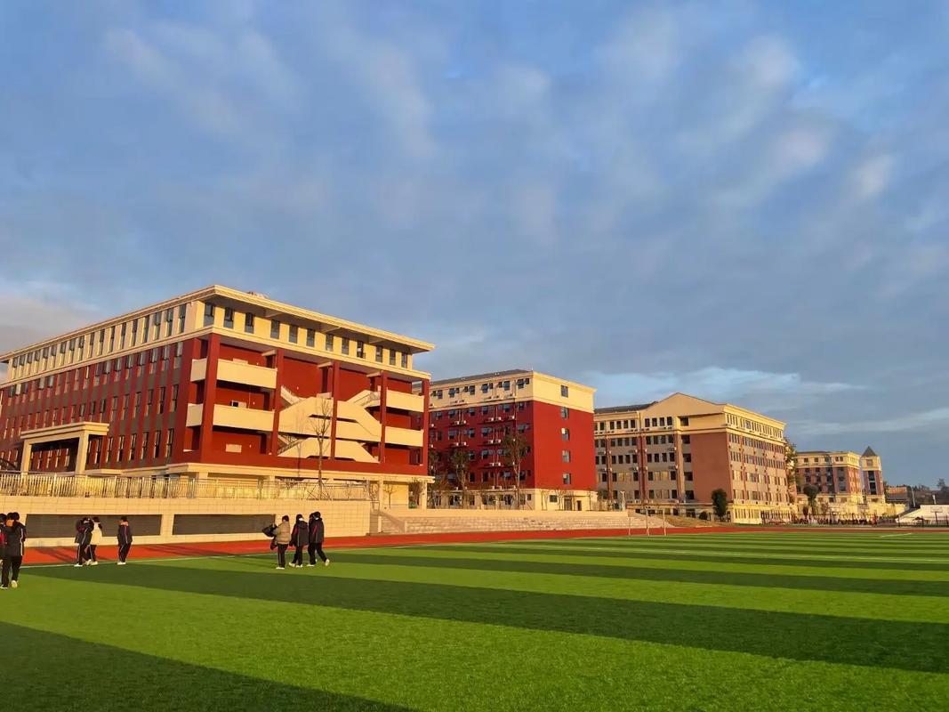 高中毕业，学校选择有哪些方向？-图3