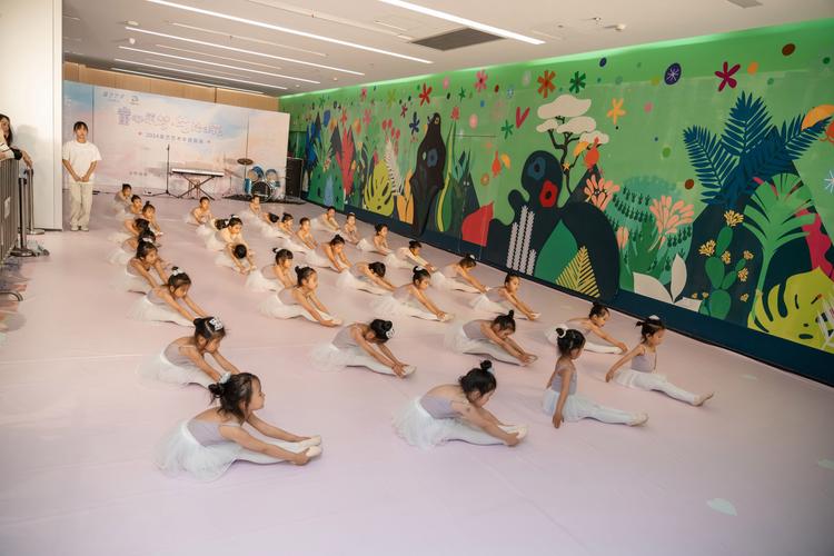 幼师培训班包含舞蹈课程吗?-图1 幼师培训班包含舞蹈课程吗?-图1