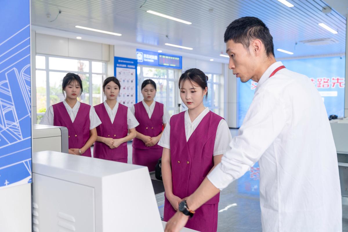 高中毕业能找哪些工作?出路在何方?-图2 高中毕业能找哪些工作?出路在何方?-图2