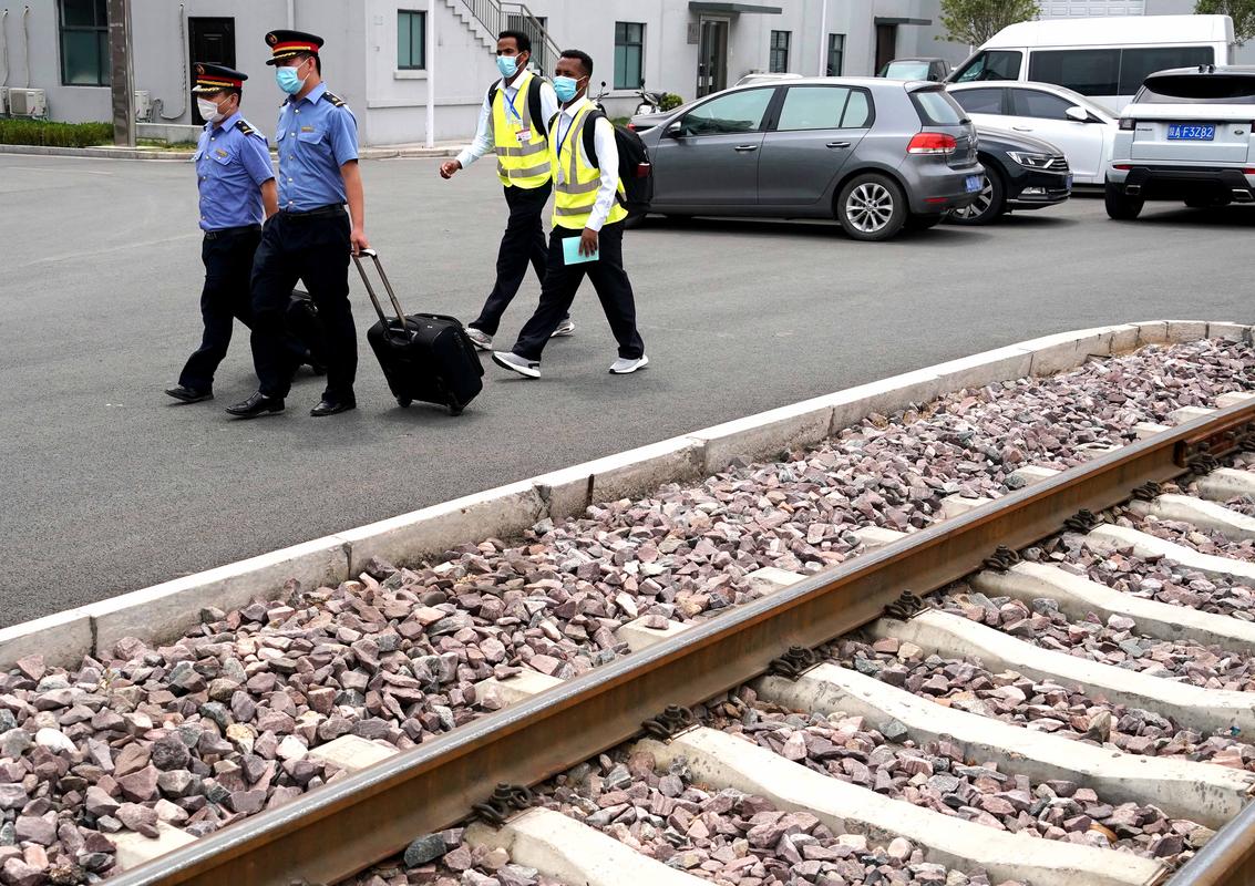 初中毕业能学开火车吗？-图3