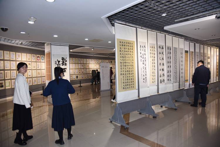 西安初中生书法培训哪家好？-图2