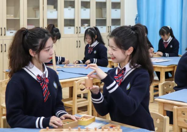 初中毕业读幼师,出路真的好吗?-图1 初中毕业读幼师,出路真的好吗?-图1