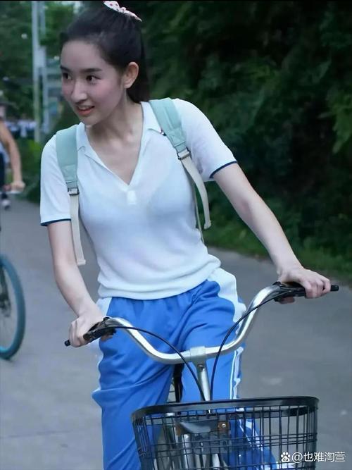 选高中和当演员，怎么选才不耽误？-图2