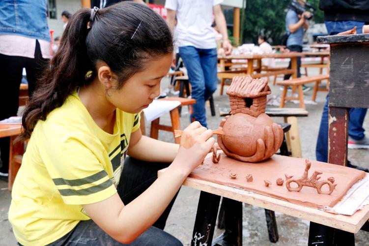 初中毕业学啥手艺有前途？-图1