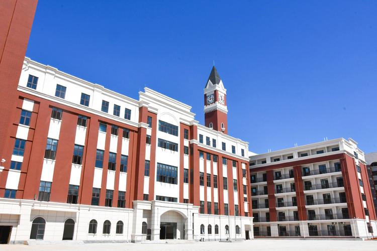 枫叶国际高中有哪些缺点值得注意？-图3