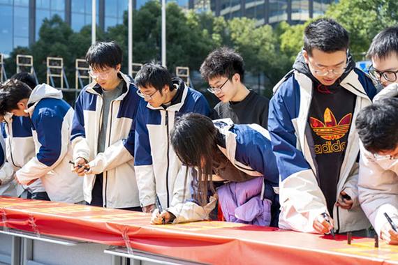 无锡太湖高中高考复读-图2 无锡太湖高中高考复读-图2