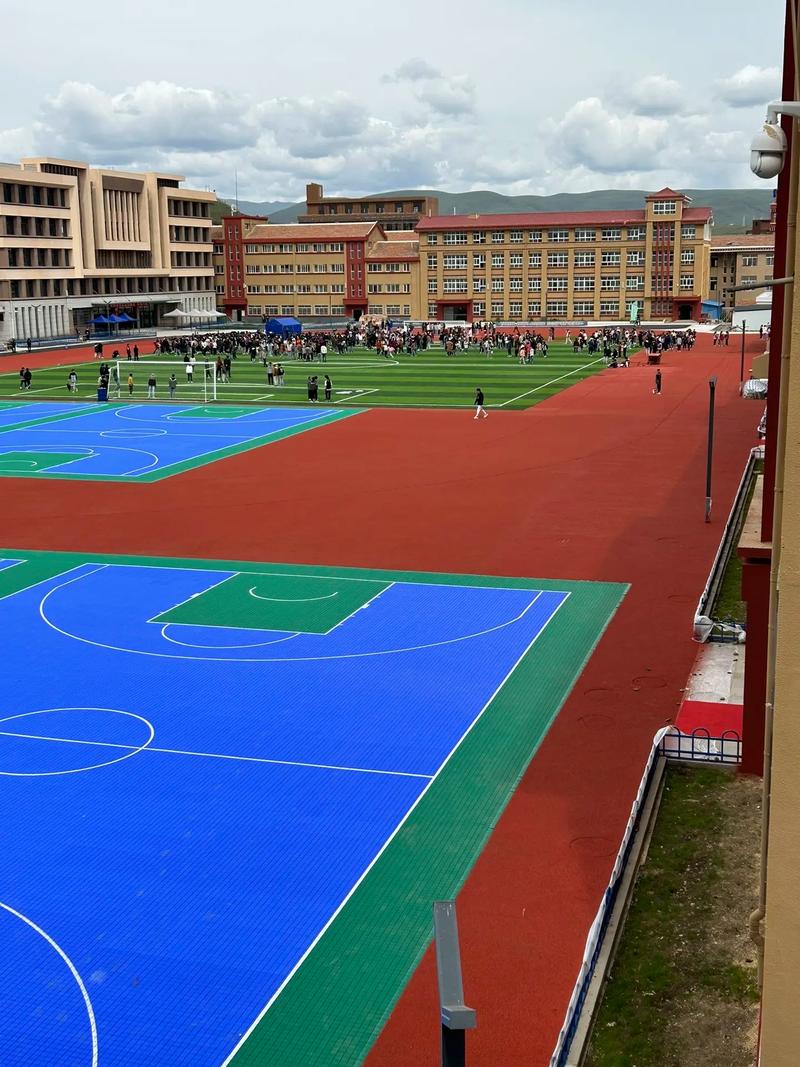 新疆哈密高中美术学校有何特色与优势？-图3