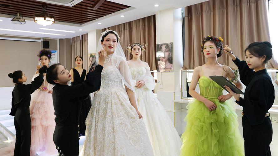 美发形象设计初中在威宁学什么?-图2 美发形象设计初中在威宁学什么?-图2