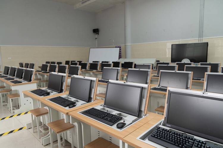 初中毕业选IT学校,哪家更靠谱?-图2 初中毕业选IT学校,哪家更靠谱?-图2