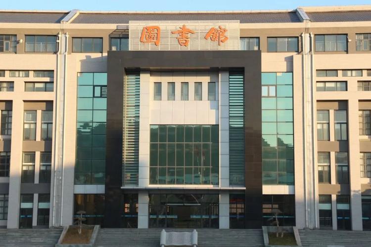 济南幼师职高哪家最严格？-图2