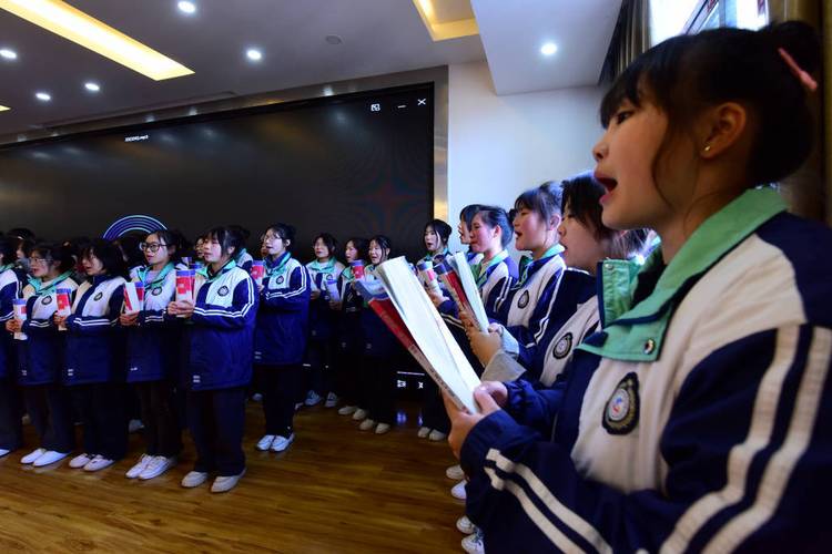 咸丰服装高中为何称耻业学校？-图1