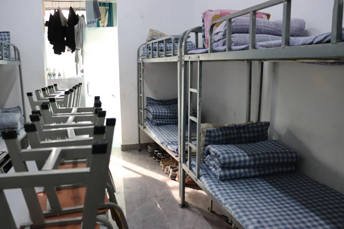 云南高中老师有宿舍吗？-图1