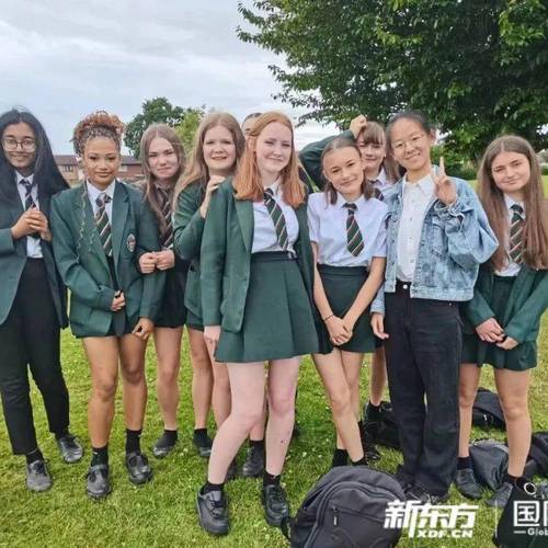 英国初中暑假就毕业吗？-图1