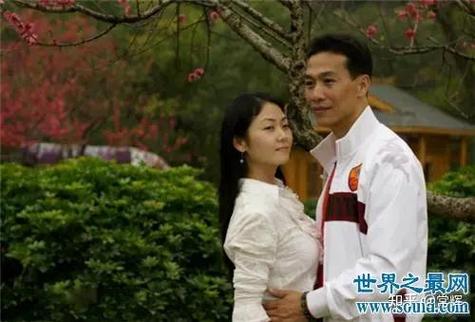 广西柳州女幼师莫某照片引关注?-图2 广西柳州女幼师莫某照片引关注?-图2