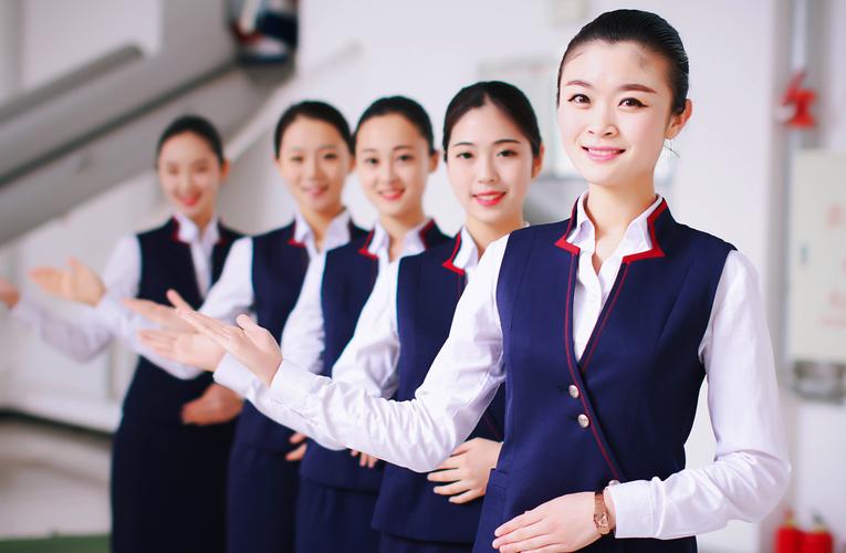 初中毕业学空姐培训靠谱吗?-图1 初中毕业学空姐培训靠谱吗?-图1