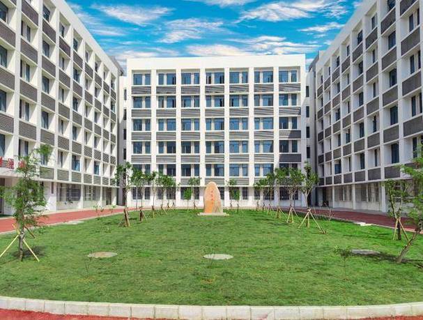 初中200分能选哪些技校？-图2