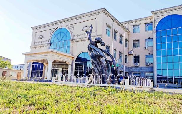 北外橘郡美国高中怎么样?-图1 北外橘郡美国高中怎么样?-图1