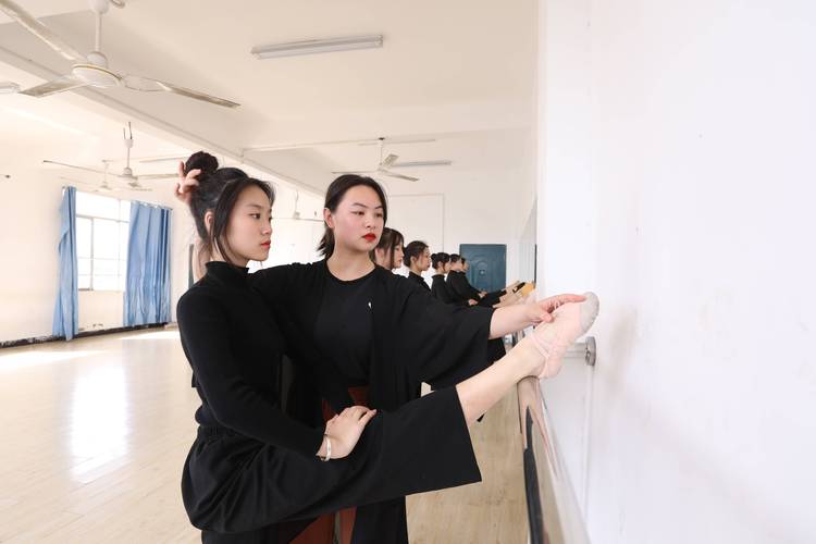 幼师专业究竟学哪些核心技能与知识?-图3 幼师专业究竟学哪些核心技能与知识?-图3