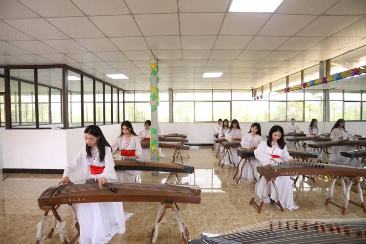 南昌幼师中专学校有哪些？-图1